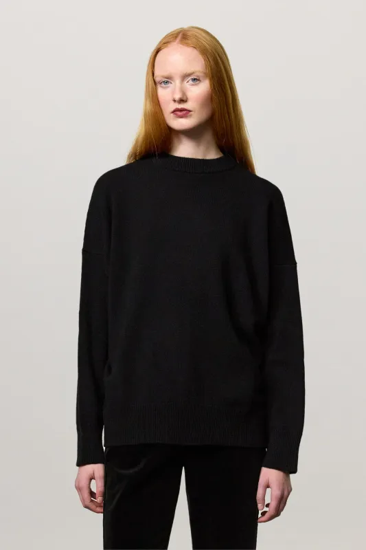 AMELIA sold by Massimo Alba