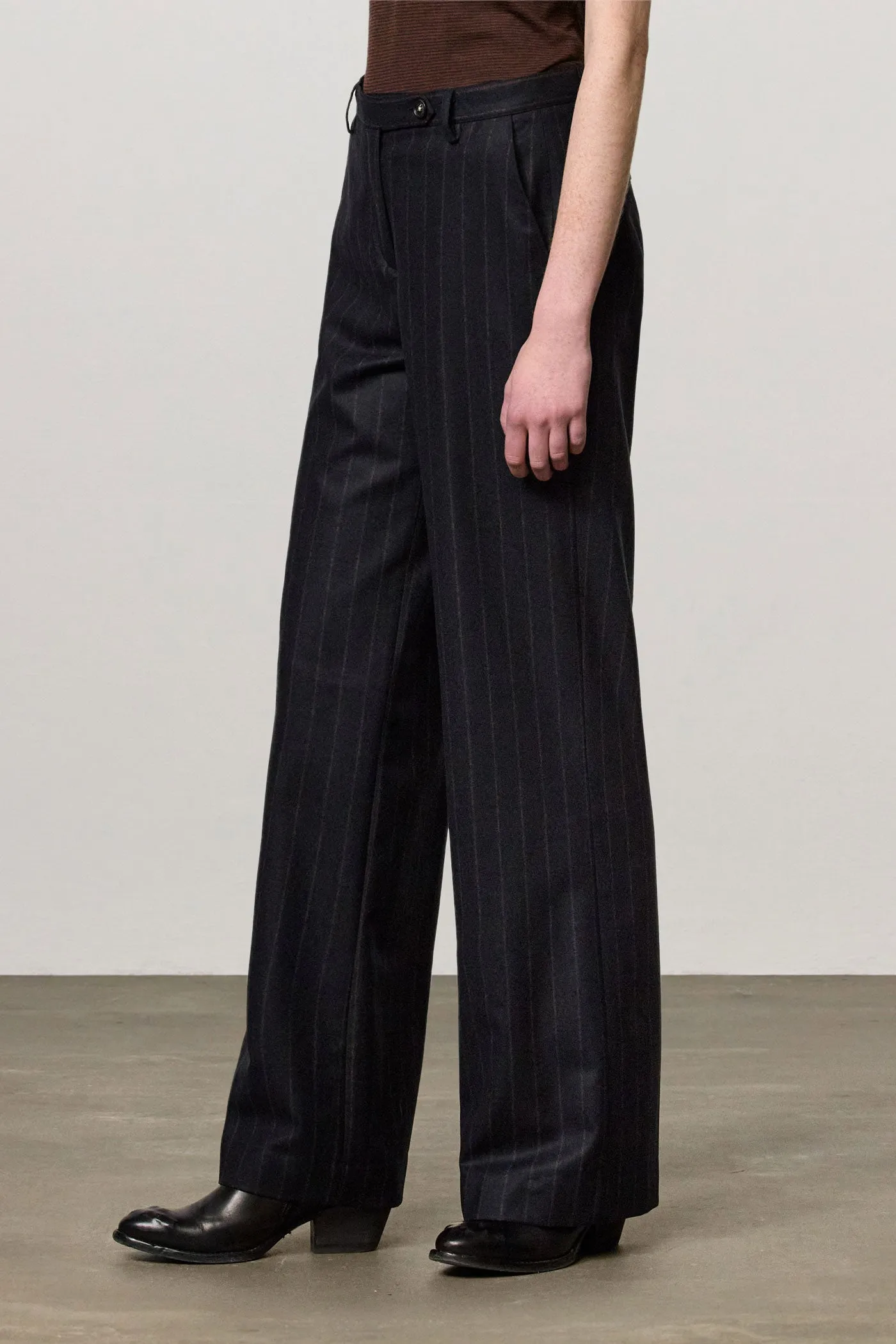 LAMNA sold by Massimo Alba