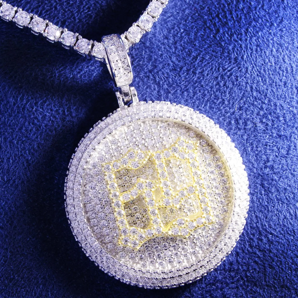 Rapper 69 Two Tone Circle Spinner Pendant Chain sold by Master Of Bling product image thumbnail 2