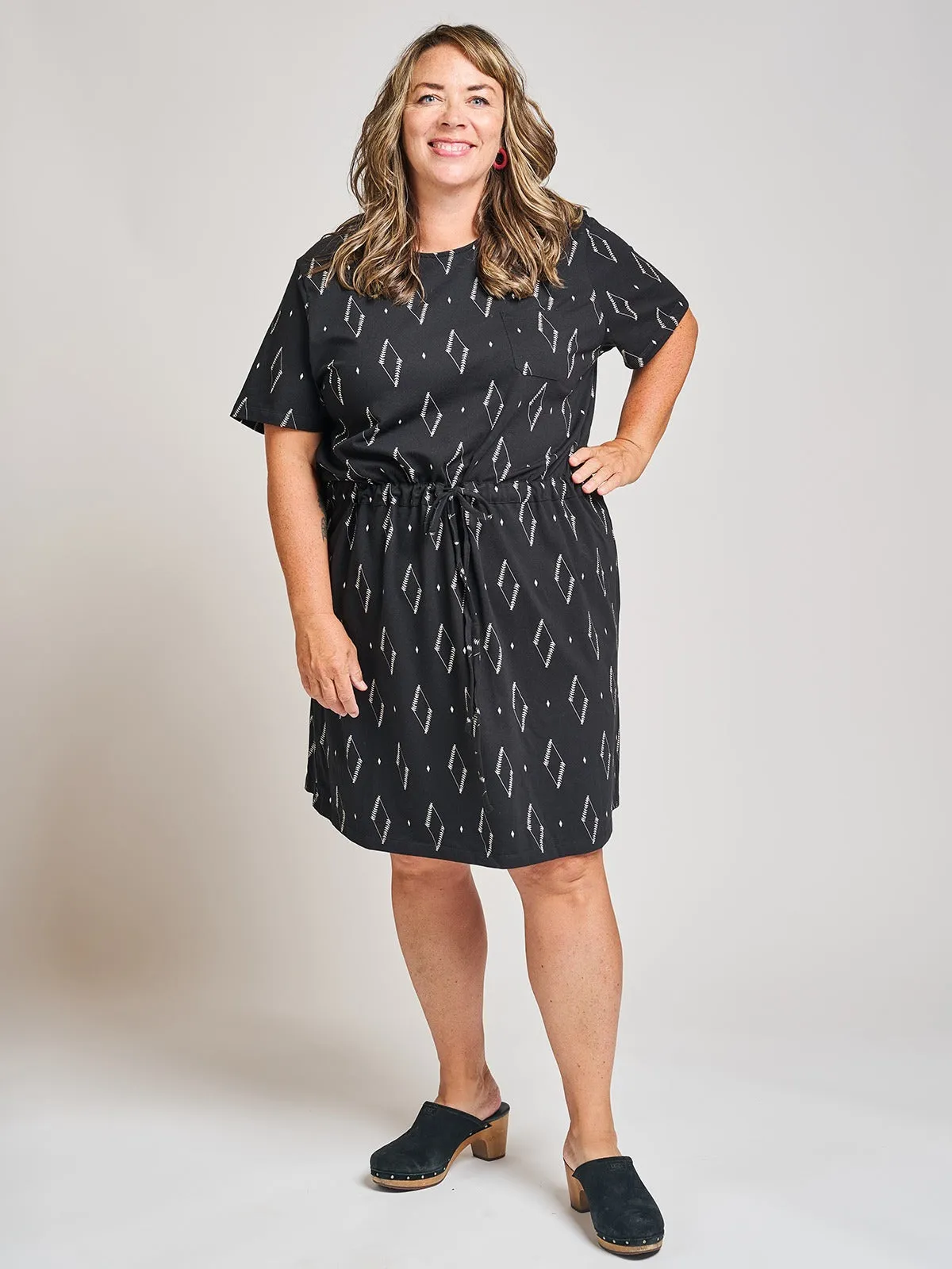 Abby Drawstring Plus Size Dress - Diamond Vine Black sold by Mata Traders