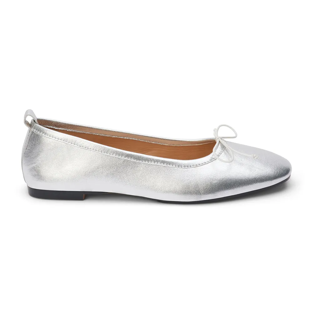 Nikki Ballet Flat sold by Matisse