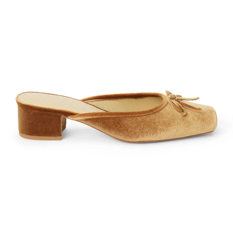 Geneva Heeled Mule made by Matisse