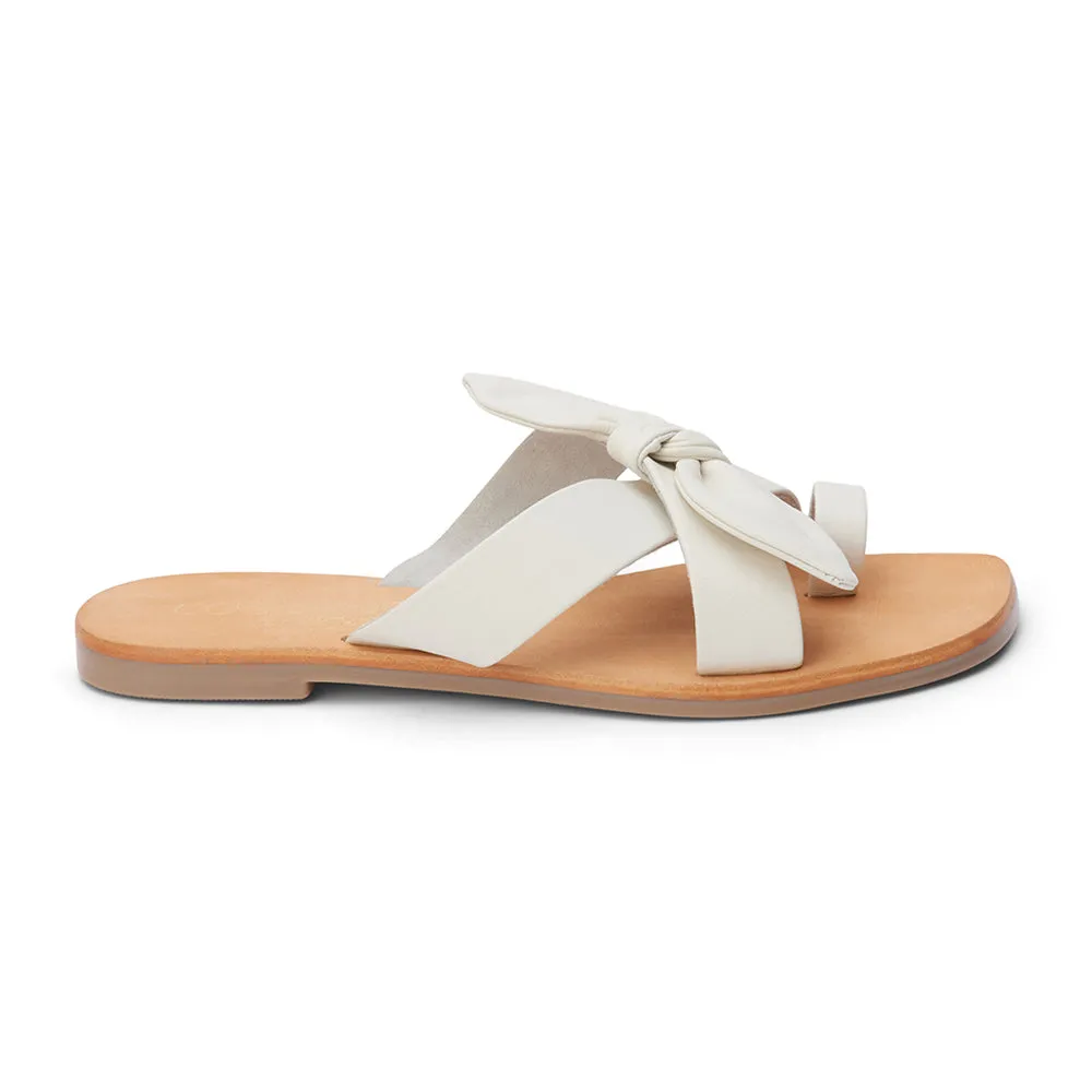 Vaughn Toe-Loop Sandal sold by Matisse