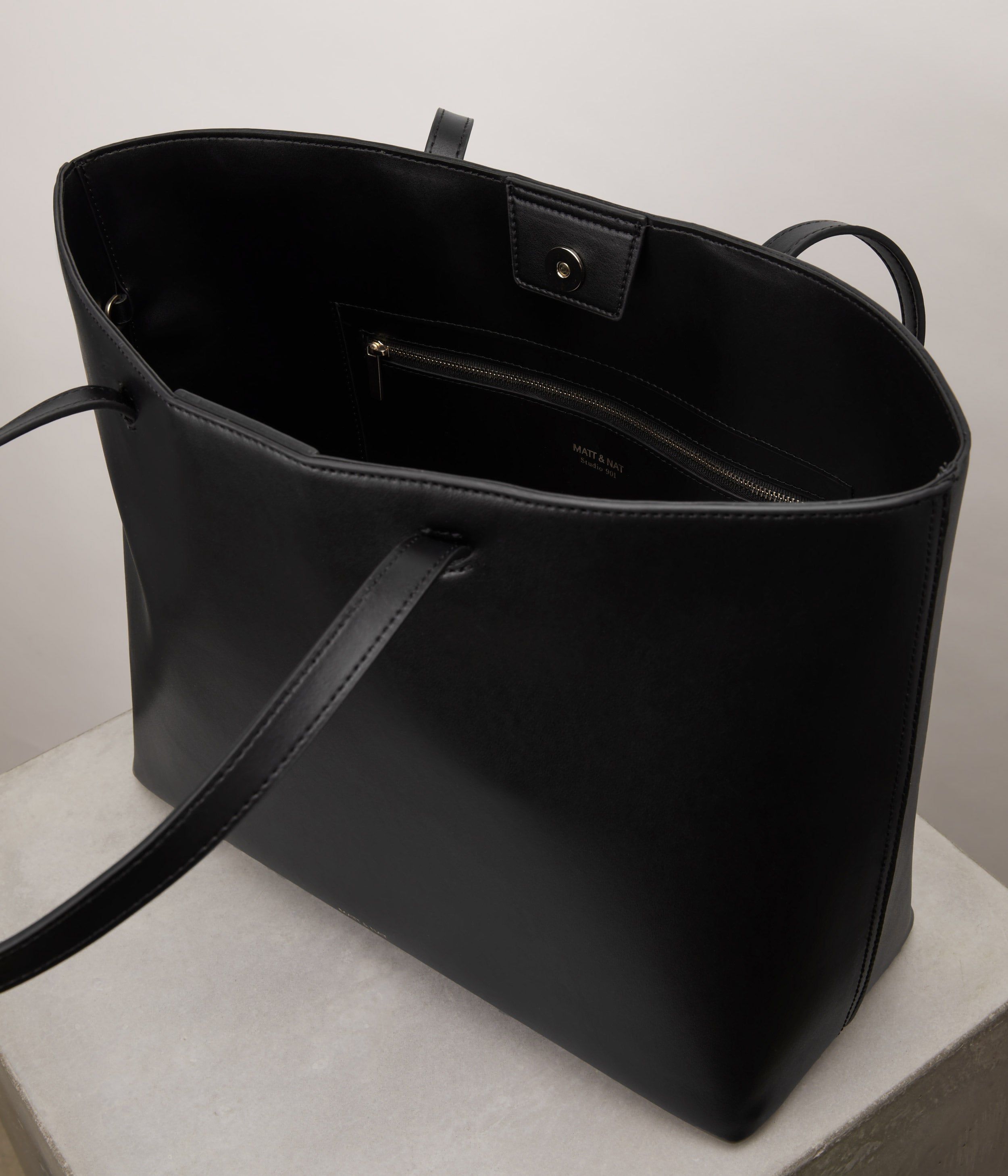 NIVI Vegan Tote Bag - APPLESKIN™ sold by Matt & Nat product image thumbnail 5