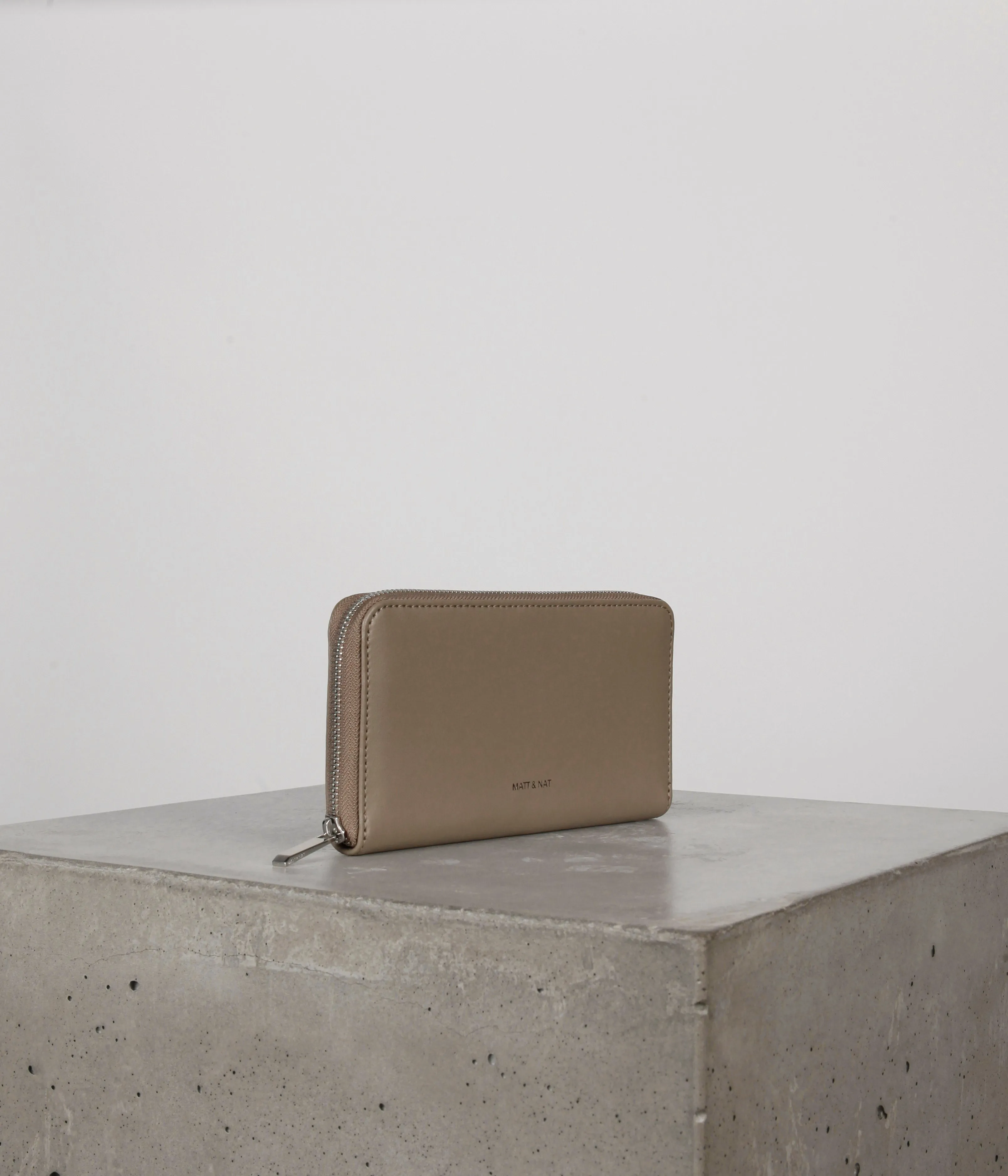 LEICI Vegan Wallet - UPPEAL™ sold by Matt & Nat product image thumbnail 2