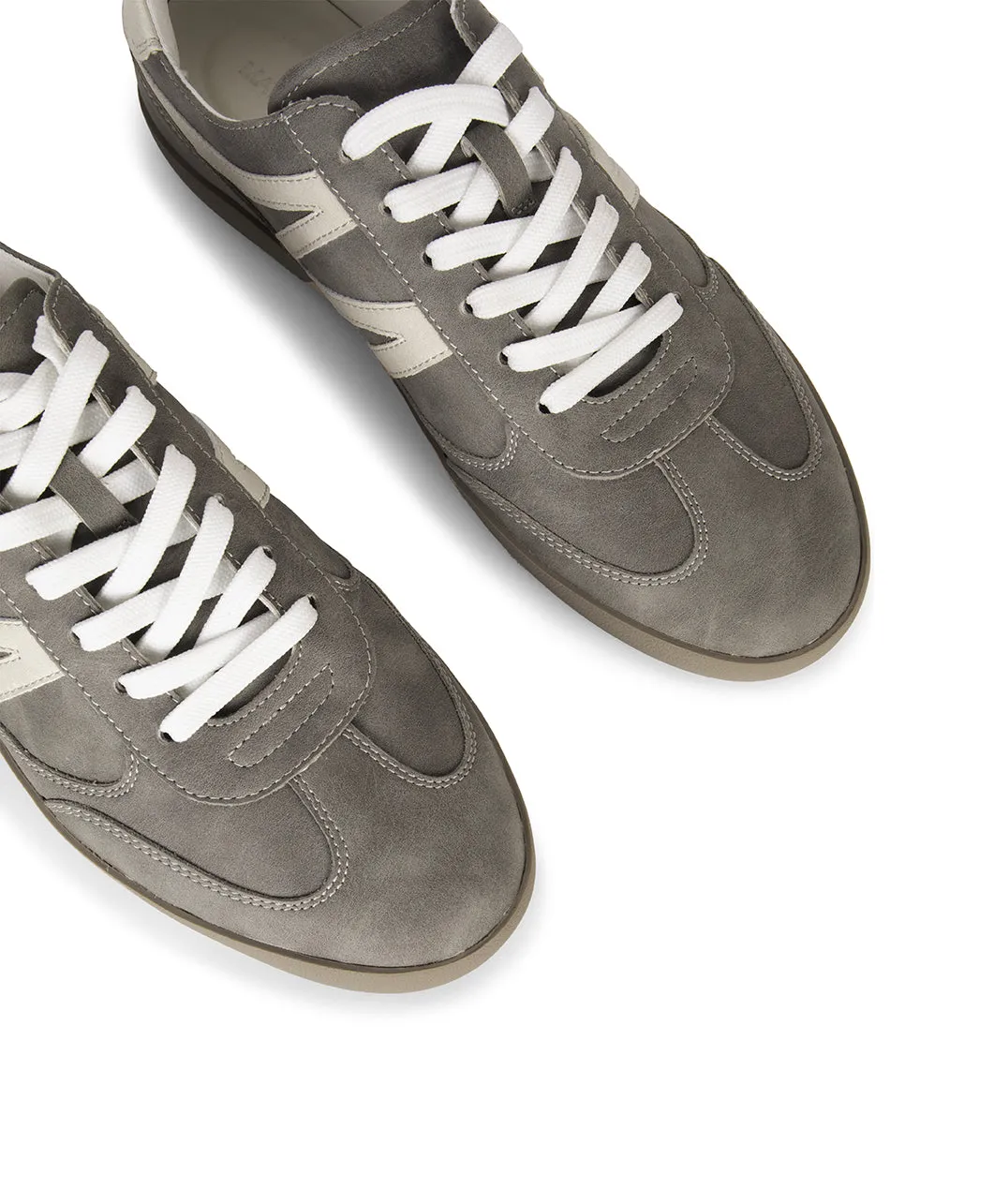 TOMORI Men's Vegan Sneakers sold by Matt & Nat product image thumbnail 4