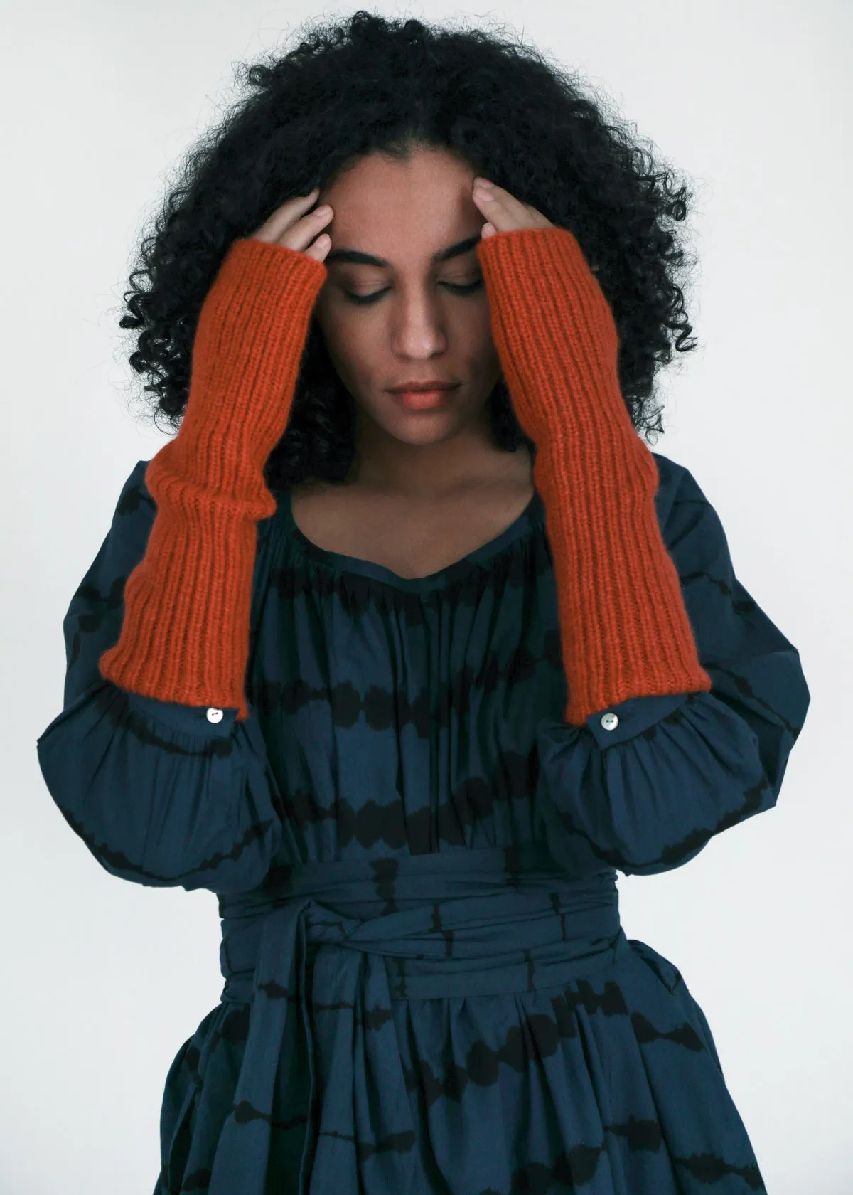 Suri Alpaca Gloves sold by Matta product image thumbnail 2