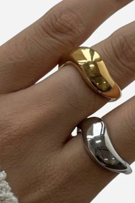 18K Olivia Ring - Gold sold by Maude