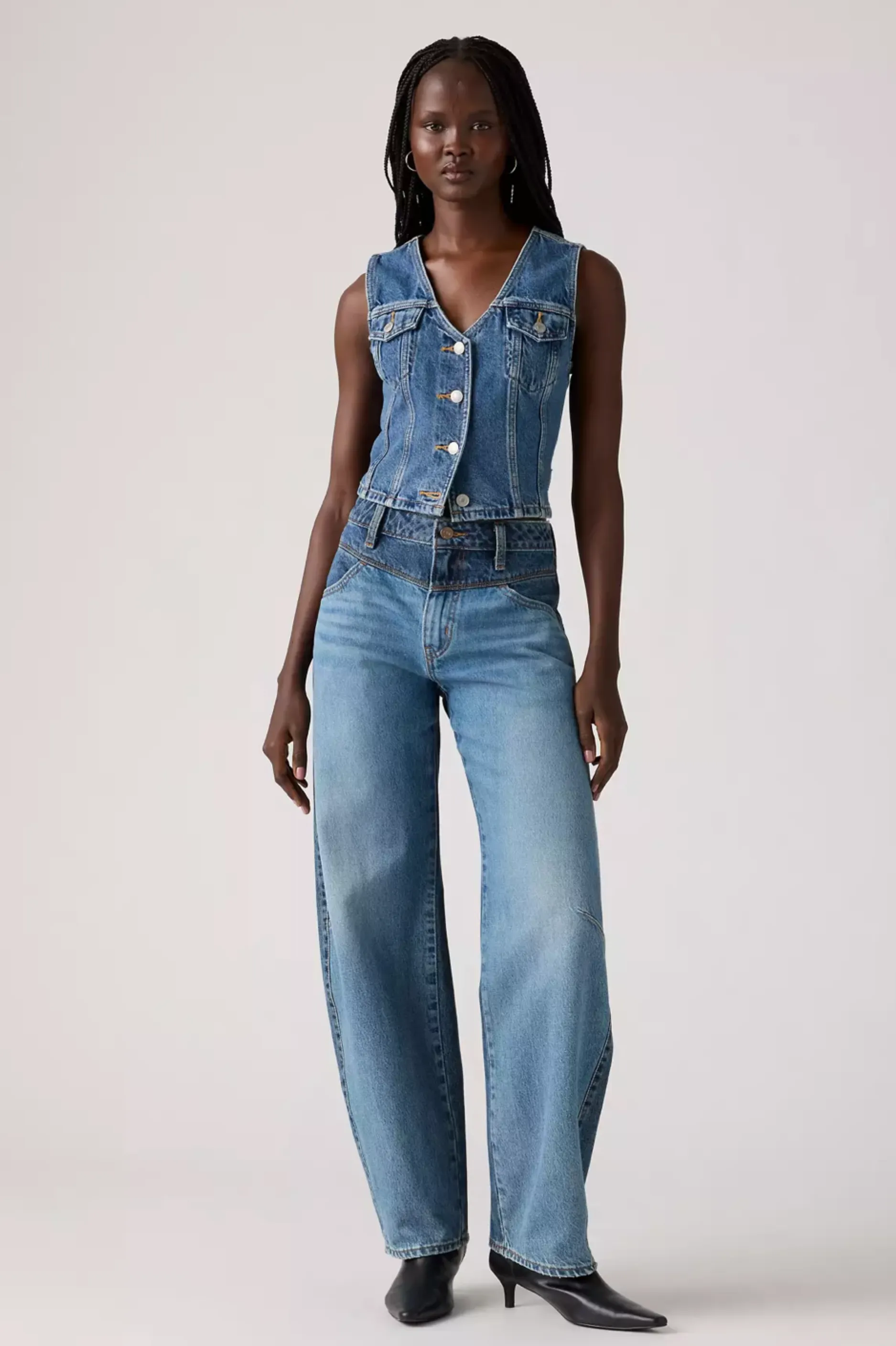 Levi's Baggy Dad Barrel - Saddle Back sold by Maude