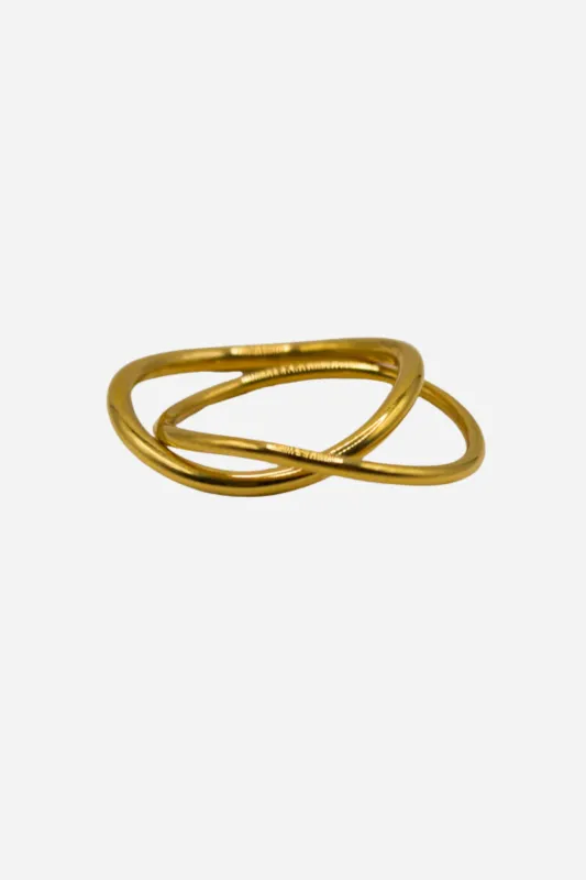 18K Nora Double Linked Ring sold by Maude