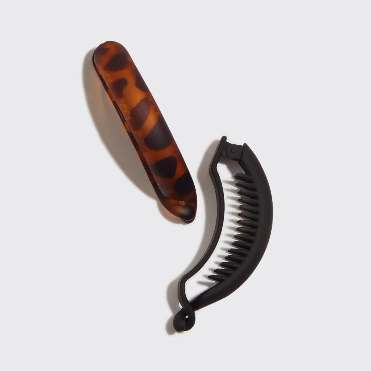 KITSCH - Recycled Plastic Pony Clips 2pc- Black & Tort sold by Maude product image thumbnail 3