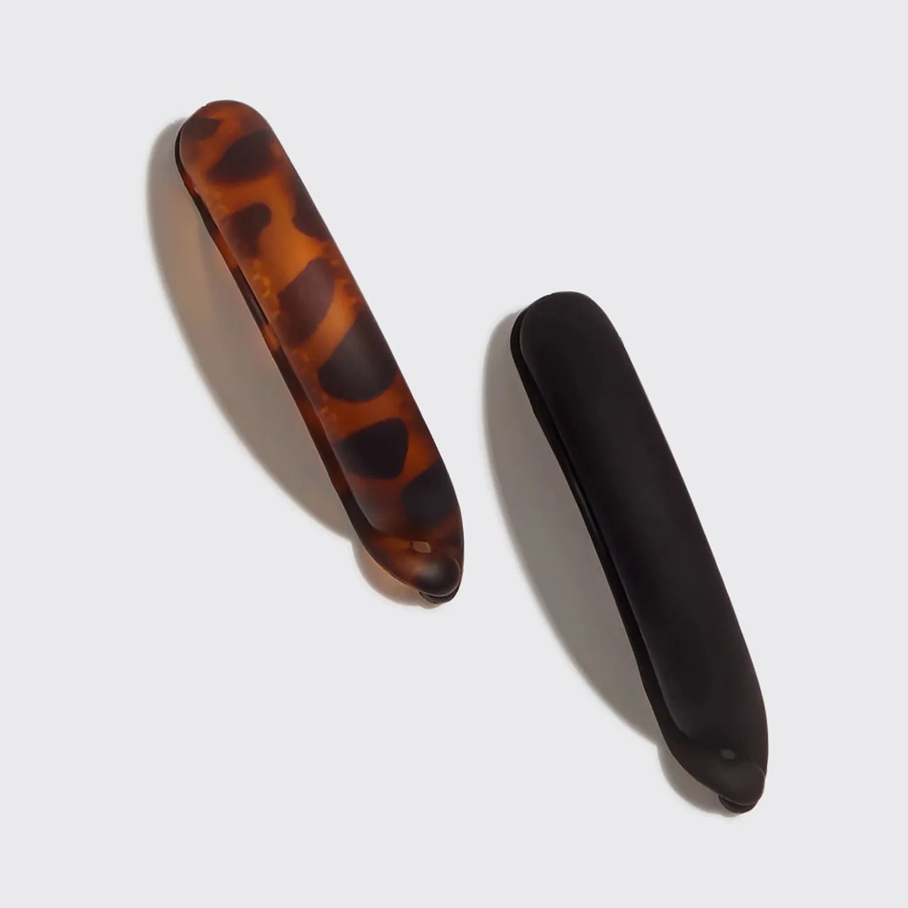 KITSCH - Recycled Plastic Pony Clips 2pc- Black & Tort sold by Maude product image thumbnail 2