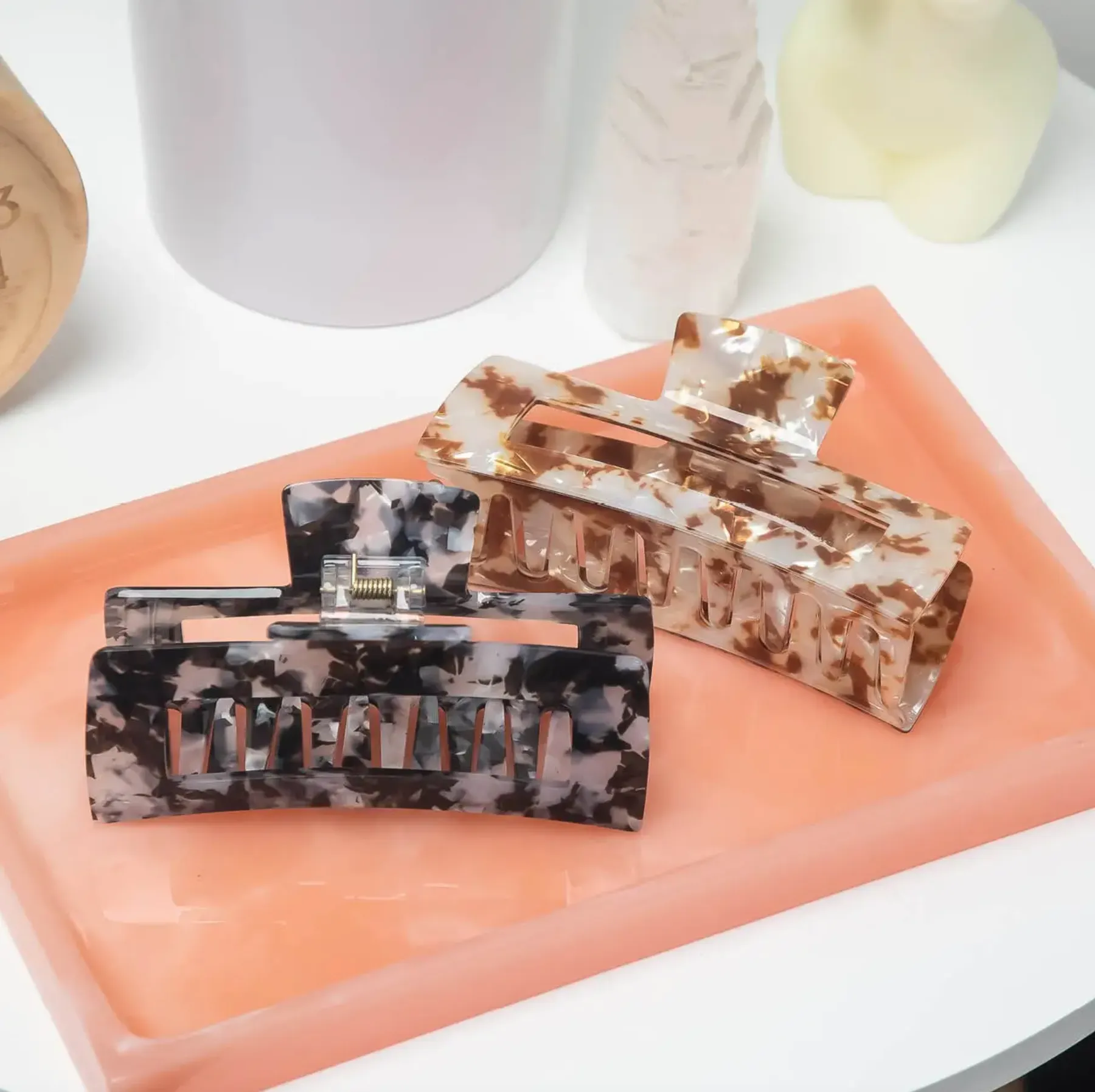 Eco-Friendly Jumbo Open-Shape Claw Clip sold by Maude product image thumbnail 2