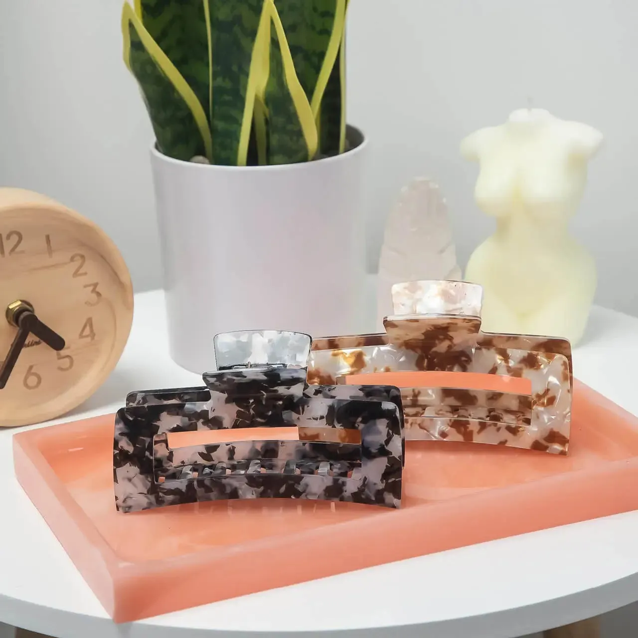 Eco-Friendly Jumbo Open-Shape Claw Clip sold by Maude product image thumbnail 4