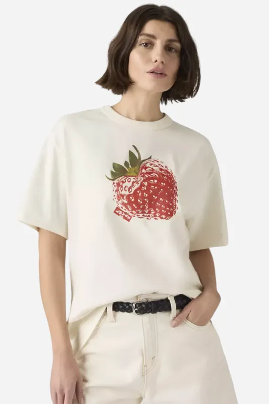 Levi's Tabor Tee Heart Strawberry made by Maude