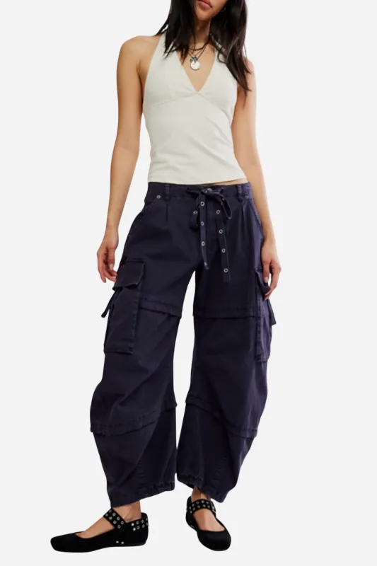 Free People - Reef Curved Cargo Pants - Black made by Free People