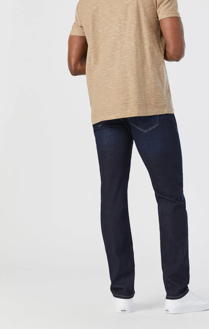 JAKE SLIM LEG IN RINSE BRUSHED FEATHER BLUE sold by Mavi product image thumbnail 3