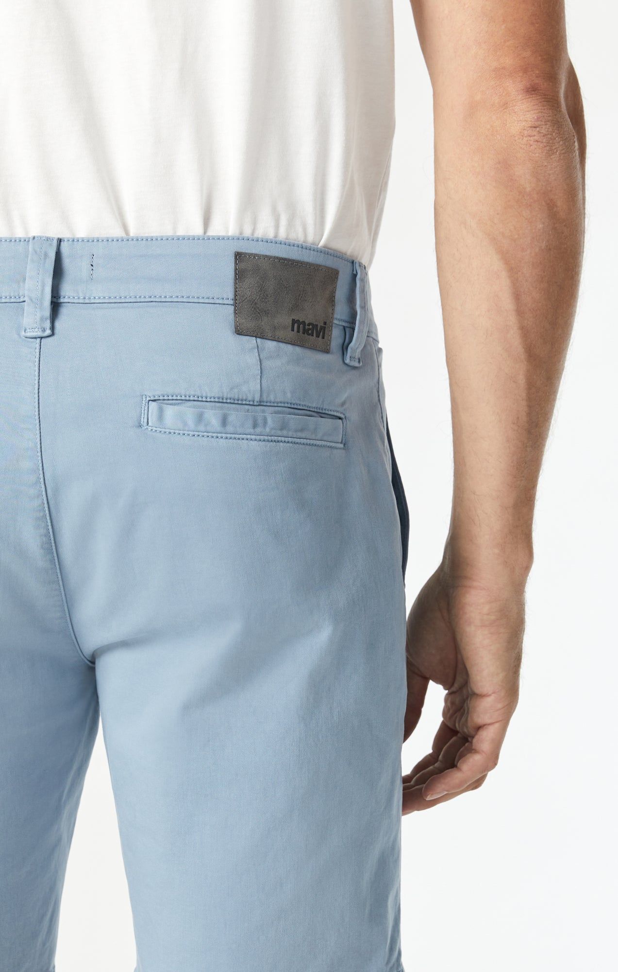 JACOB CROP SHORTS IN MOUNTAIN SPRING TWILL sold by Mavi product image thumbnail 2