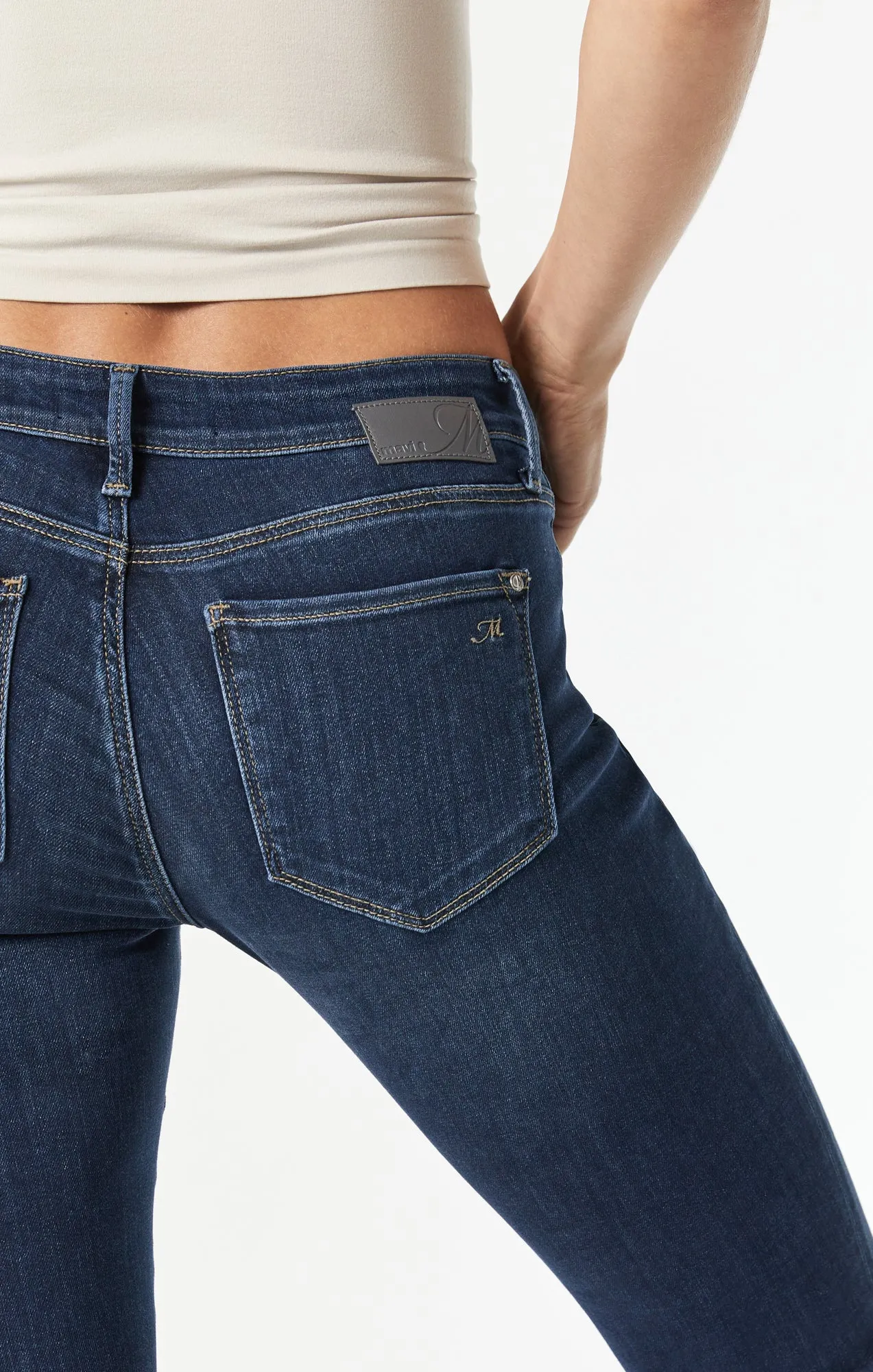 ALEXA SKINNY IN DARK SUPERSOFT sold by Mavi product image thumbnail 4