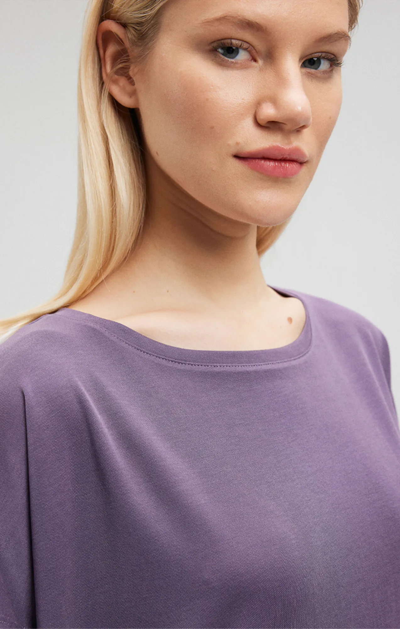 LUXE TOUCH TENCEL™ BOAT NECK T-SHIRT IN CADET sold by Mavi product image thumbnail 5