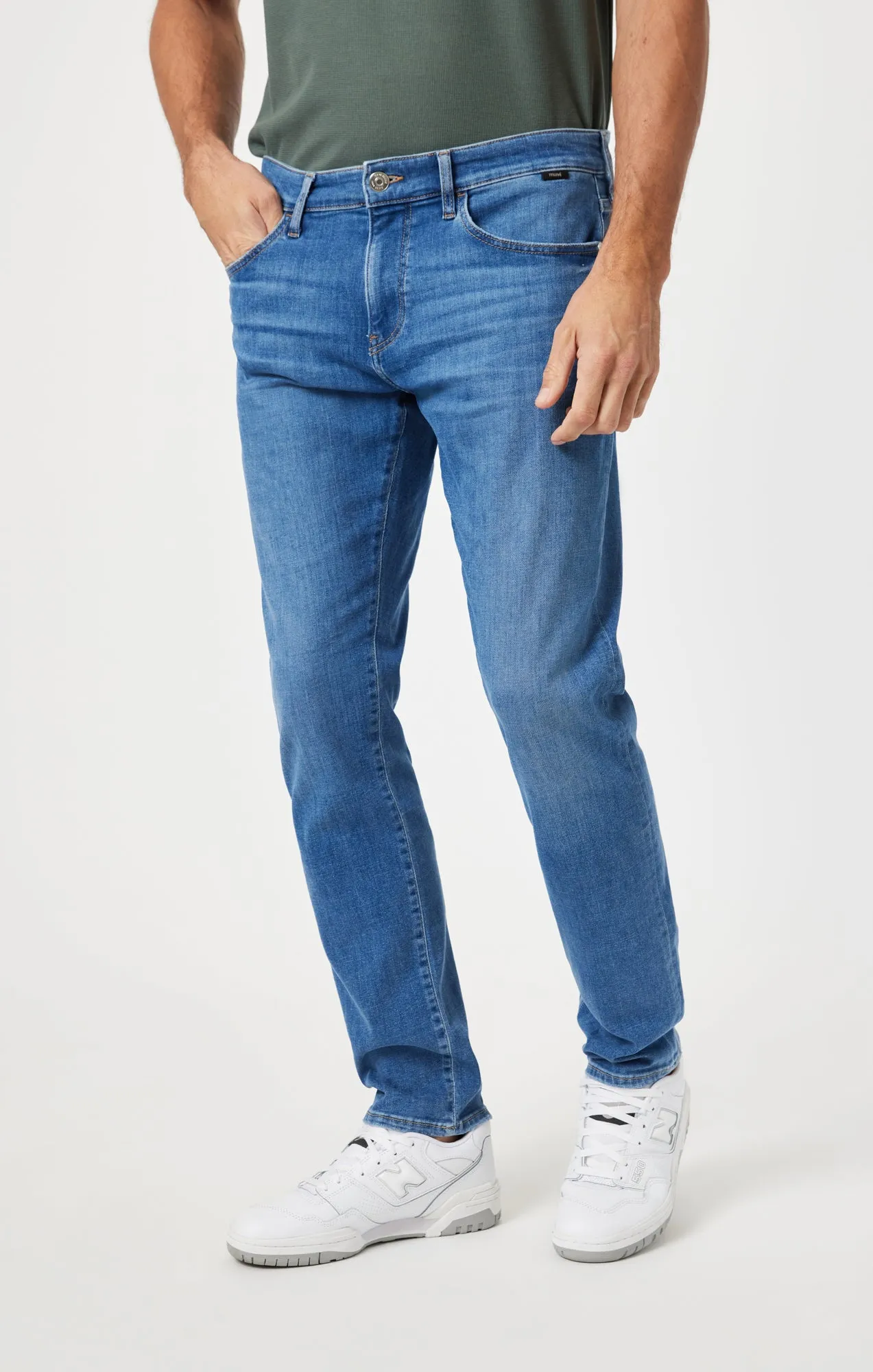 JAKE SLIM LEG IN MID BRUSHED FEATHER BLUE sold by Mavi product image thumbnail 3