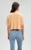 CROPPED SHORT SLEEVE T-SHIRT IN PEACH COBBLER sold by Mavi