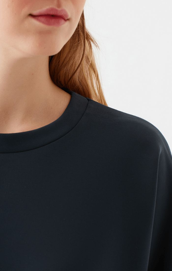 LUXE TOUCH TENCEL™ SWEATSHIRT IN BLACK sold by Mavi product image thumbnail 5