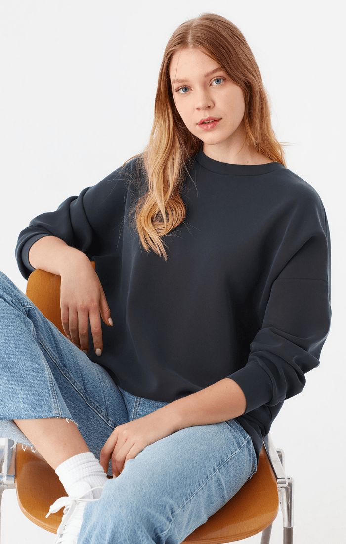 LUXE TOUCH TENCEL™ SWEATSHIRT IN BLACK sold by Mavi