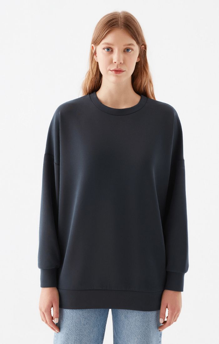 LUXE TOUCH TENCEL™ SWEATSHIRT IN BLACK sold by Mavi product image thumbnail 2
