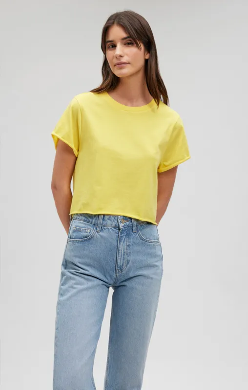 CROPPED CUT OFF T-SHIRT IN HABANERO GOLD sold by Mavi