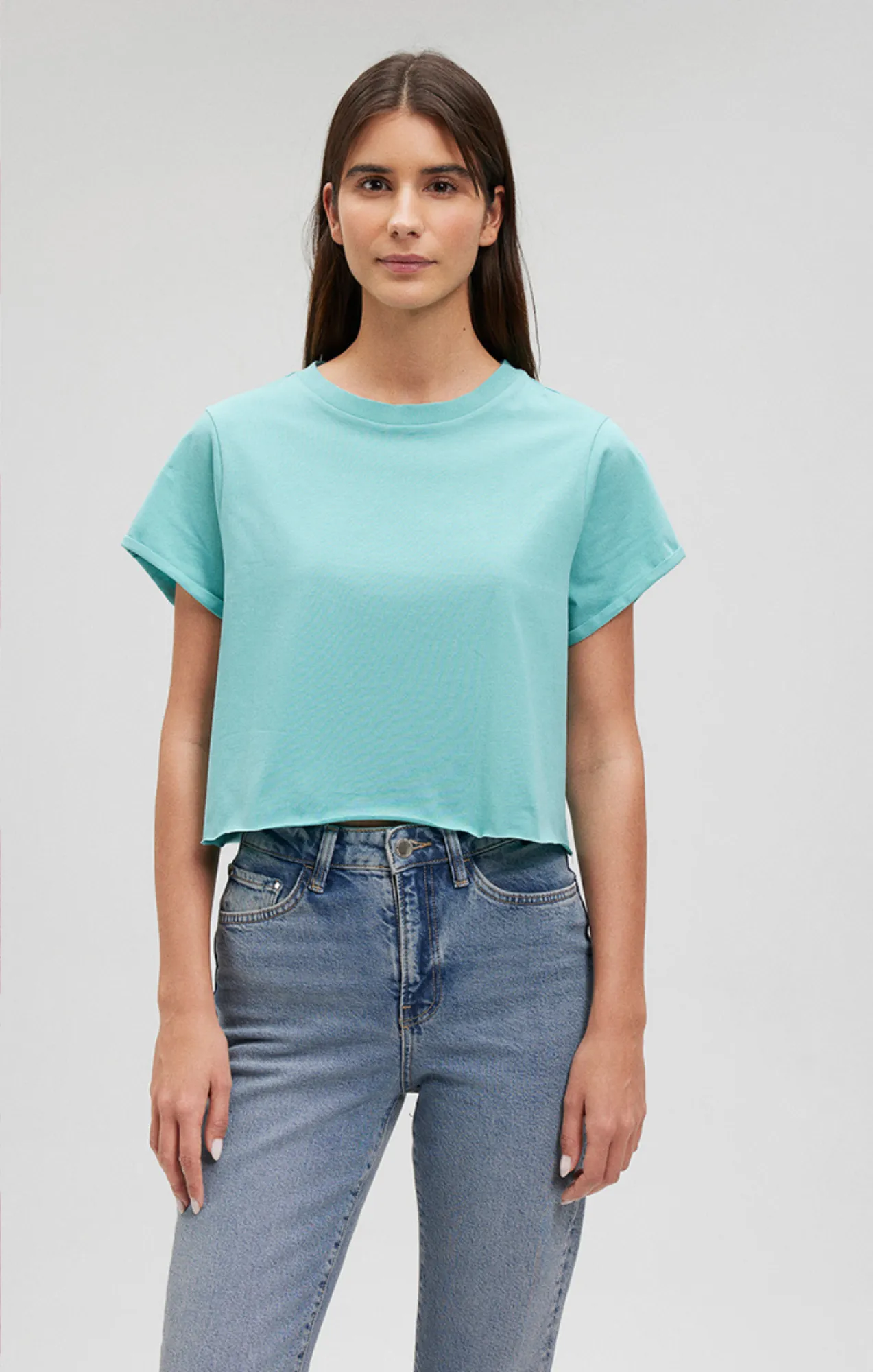 CROPPED CUT OFF T-SHIRT IN AQUA SEA sold by Mavi