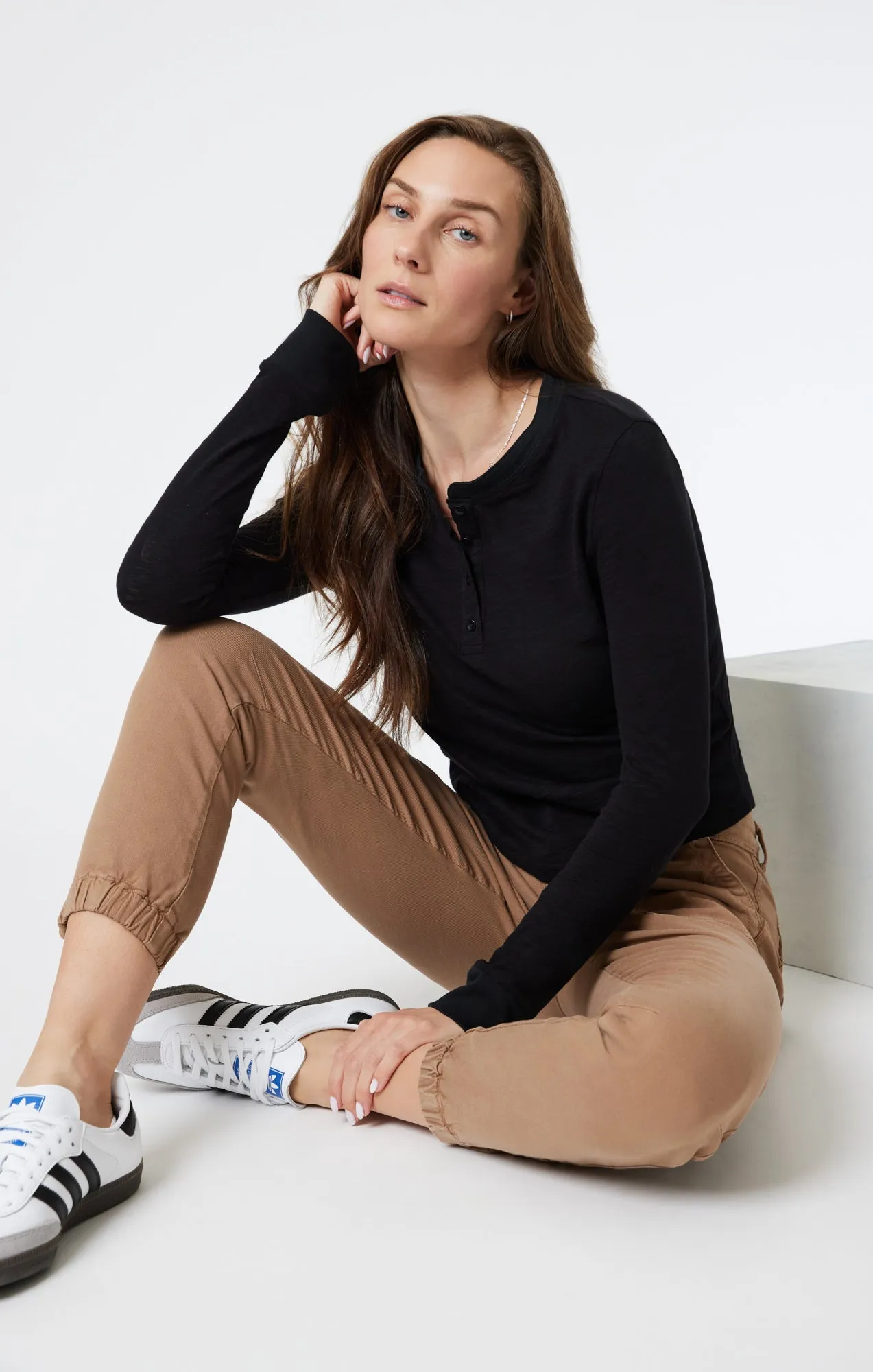 IVY SLIM CARGO IN TIGER EYE'S LUXE TWILL sold by Mavi product image thumbnail 2