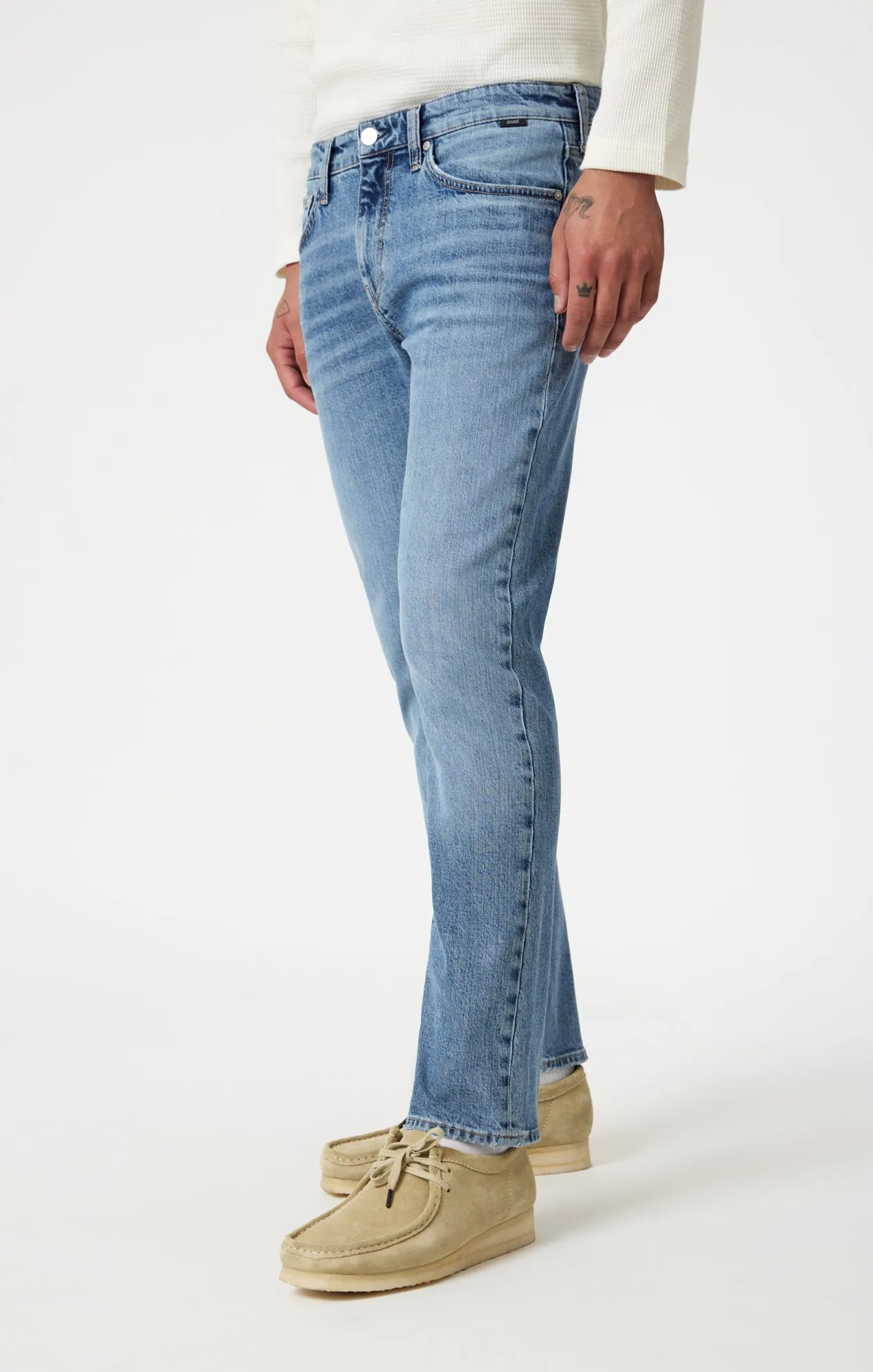 MARCUS SLIM STRAIGHT LEG IN LIGHT BRUSHED CLASSIC BLUE sold by Mavi product image thumbnail 4