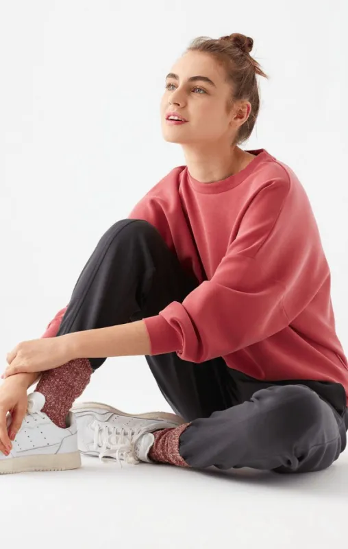 OVERSIZED CREWNECK SWEATSHIRT IN GARNET ROSE sold by Mavi