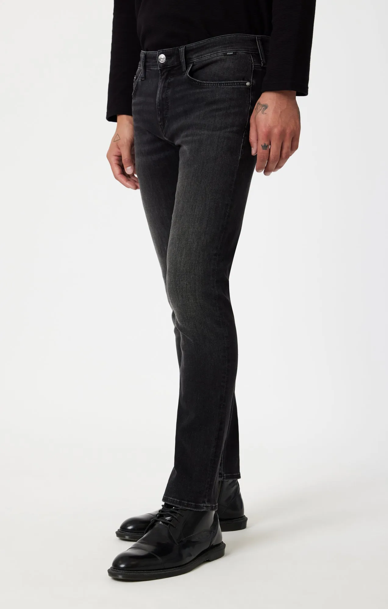 JAKE SLIM LEG IN SMOKE BRUSHED FEATHER BLUE sold by Mavi product image thumbnail 4