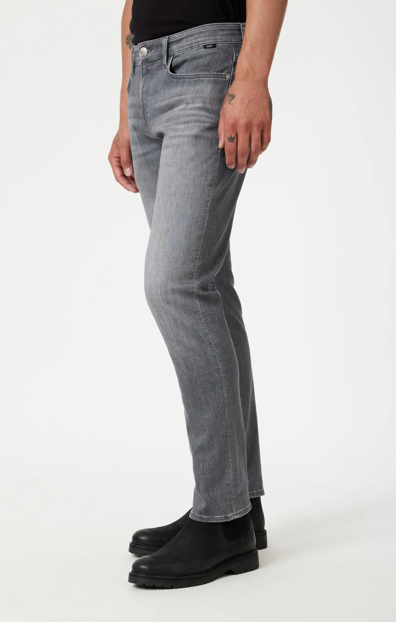 JAKE SLIM LEG IN LIGHT SMOKE FEATHER BLUE sold by Mavi product image thumbnail 4