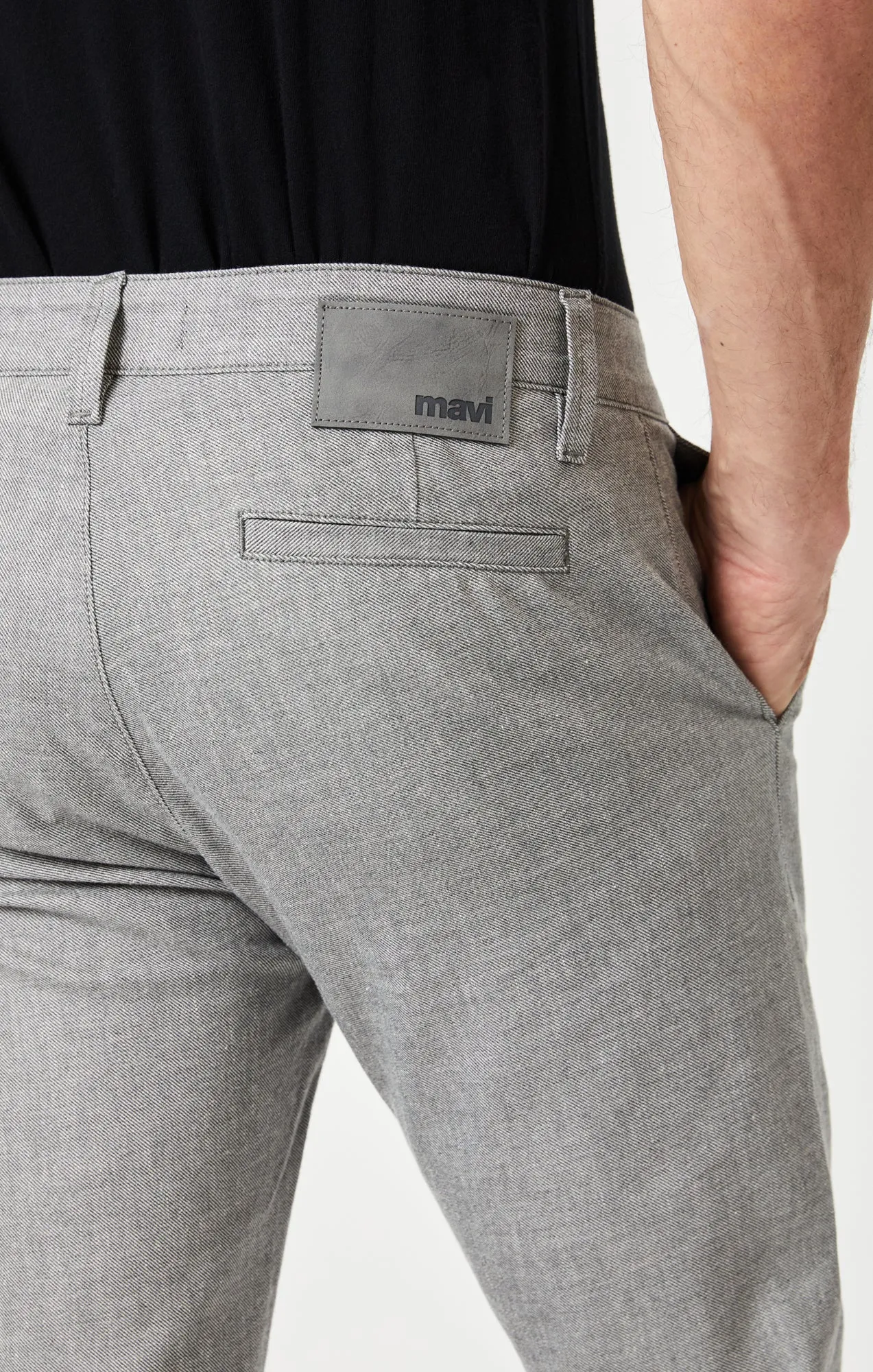 MILTON SLIM STRAIGHT CHINO IN DARK GREY LINEN sold by Mavi product image thumbnail 5