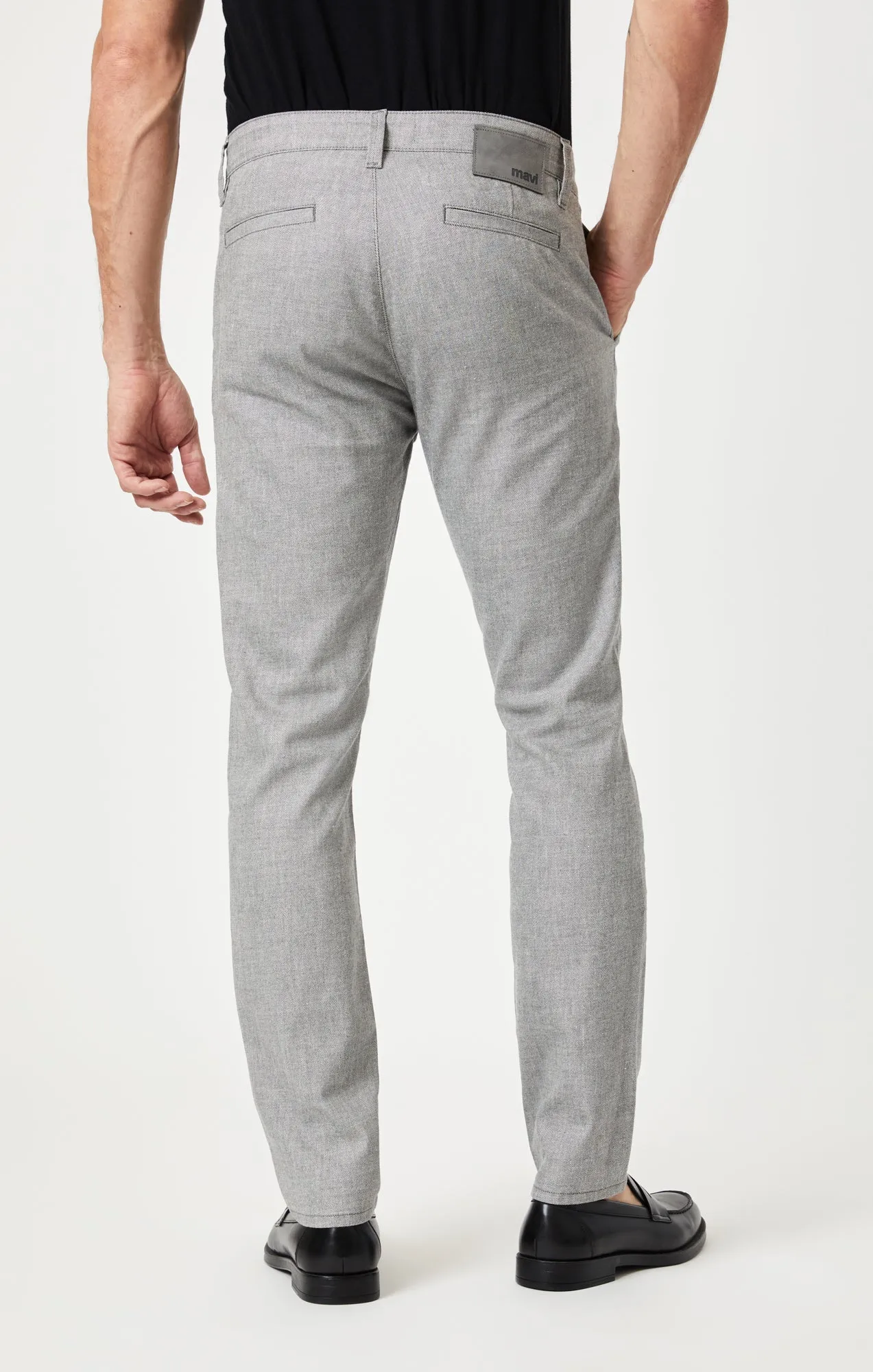 MILTON SLIM STRAIGHT CHINO IN DARK GREY LINEN sold by Mavi product image thumbnail 4