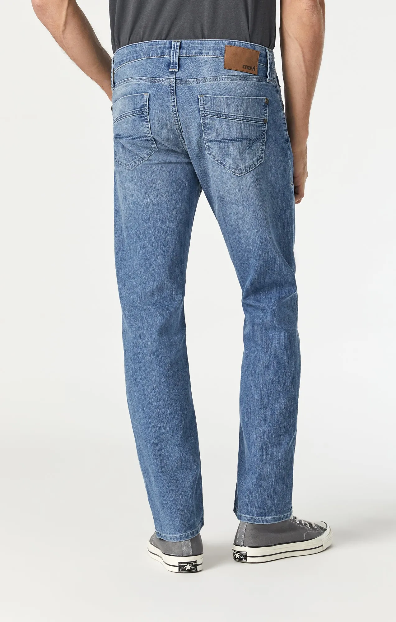 ZACH STRAIGHT LEG JEANS IN LIGHT INDIGO MAUI sold by Mavi product image thumbnail 5