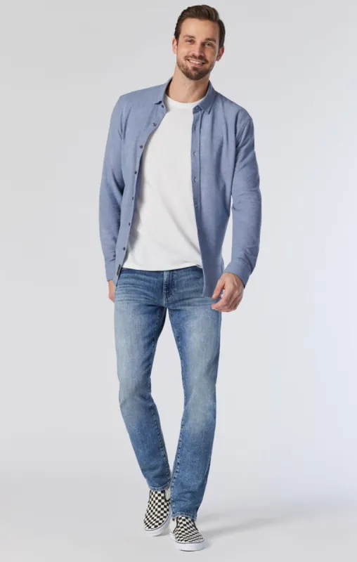 JAKE SLIM LEG IN LIGHT VINTAGE ORGANIC MOVE sold by Mavi