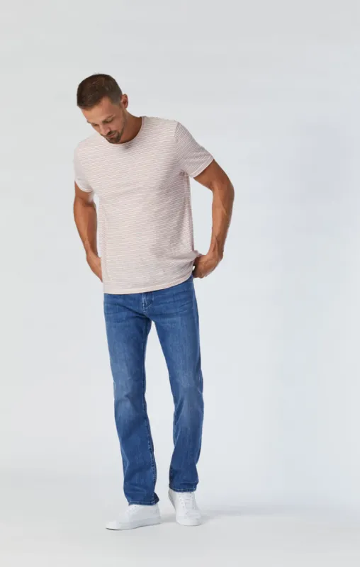 ZACH STRAIGHT LEG JEANS IN DARK FEATHER SUPERMOVE sold by Mavi