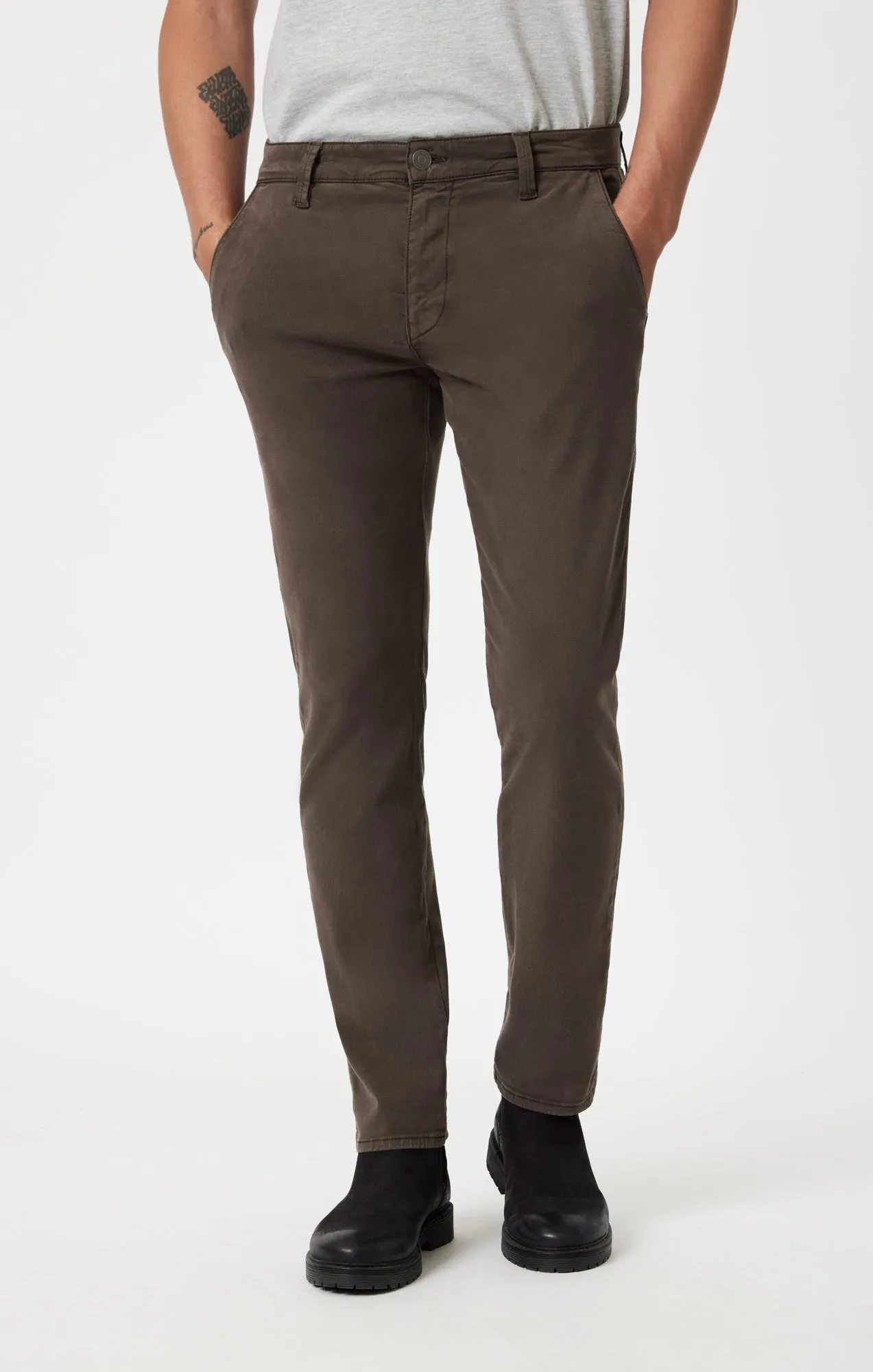 MILTON SLIM STRAIGHT CHINO IN OAK LUXE TWILL sold by Mavi product image thumbnail 3