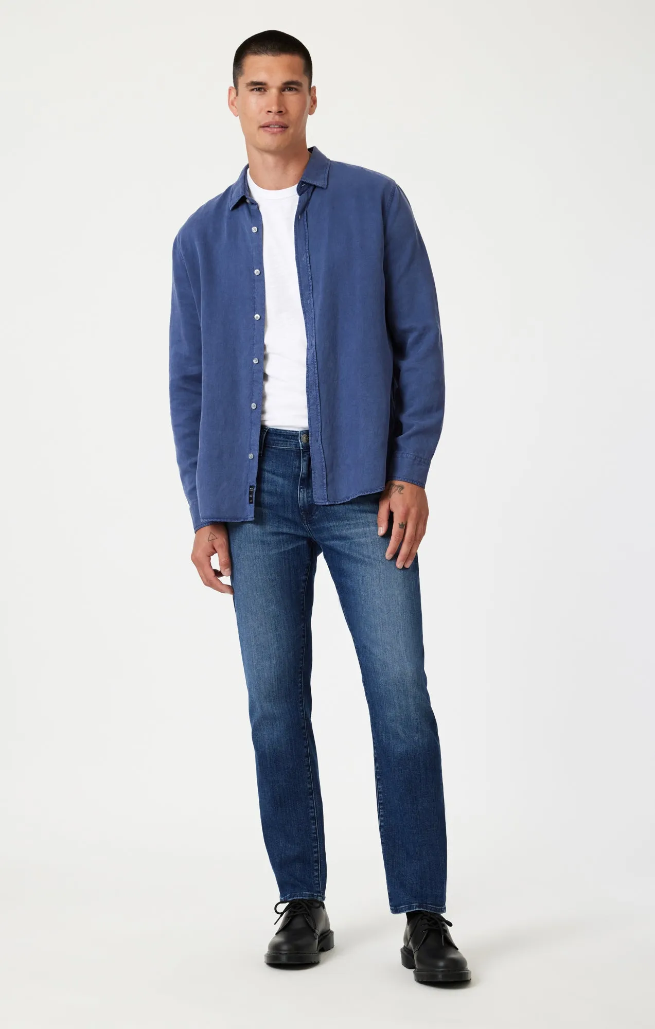 ZACH STRAIGHT LEG IN DARK BRUSHED NASHVILLE sold by Mavi