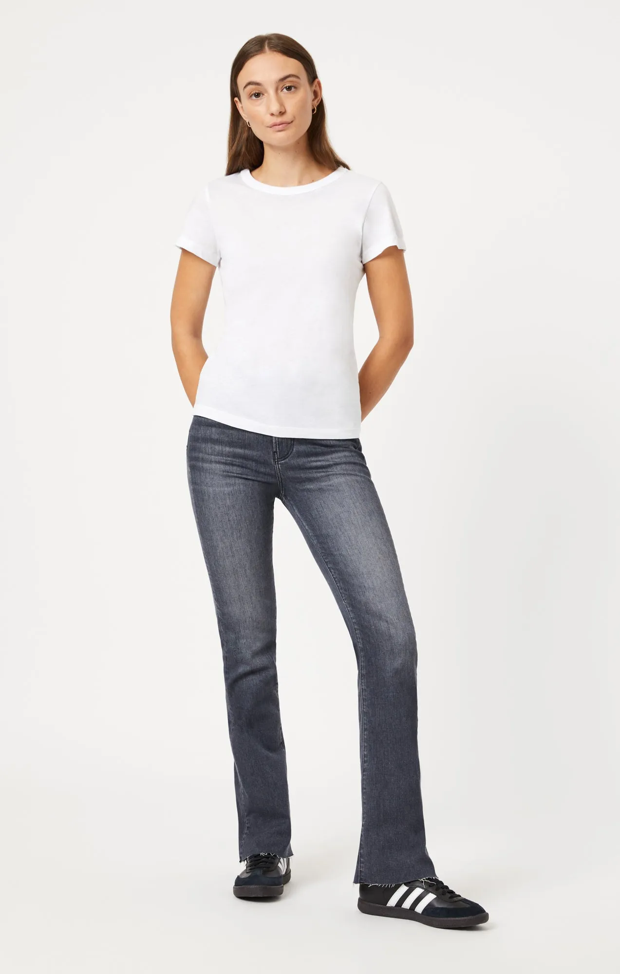 SLIM CREW NECK T-SHIRT IN WHITE sold by Mavi product image thumbnail 4