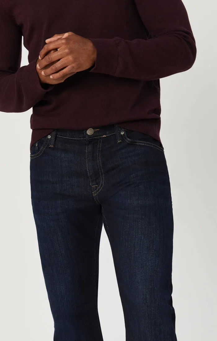 MARCUS SLIM STRAIGHT LEG IN RINSE BRUSHED WILLIAMSBURG sold by Mavi product image thumbnail 2