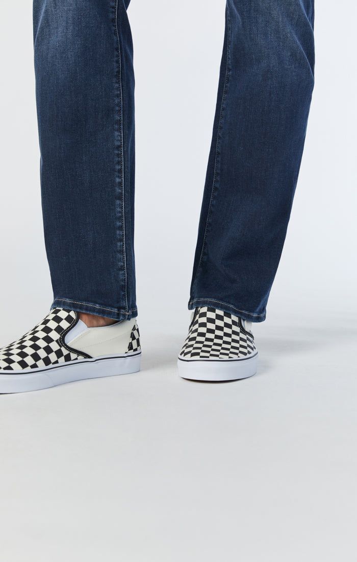 ZACH STRAIGHT LEG JEANS IN MIDNIGHT WILLIAMSBURG sold by Mavi product image thumbnail 4