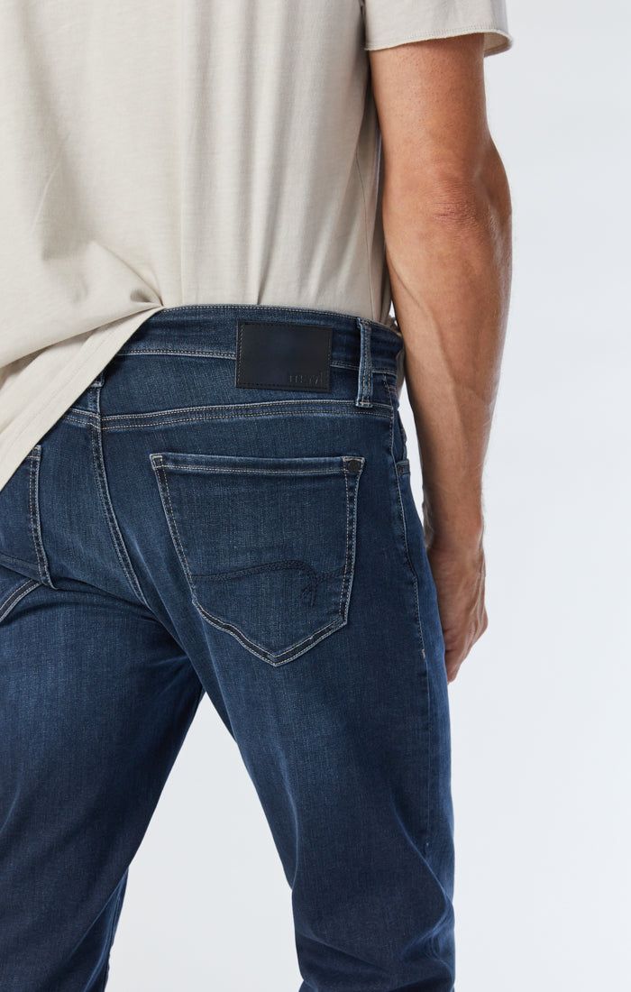 ZACH STRAIGHT LEG JEANS IN MIDNIGHT WILLIAMSBURG sold by Mavi product image thumbnail 2