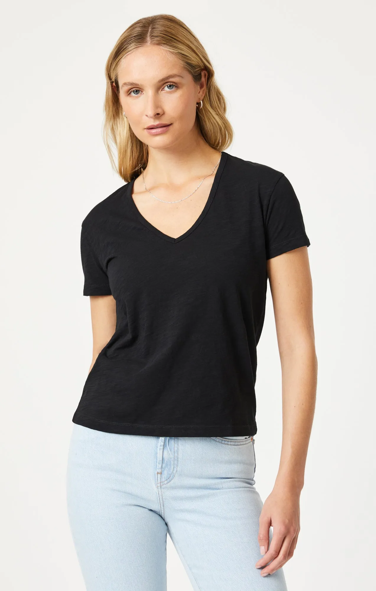 V-NECK T-SHIRT IN BLACK sold by Mavi
