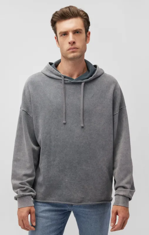 RAW EDGE HOODIE IN MONUMENT sold by Mavi