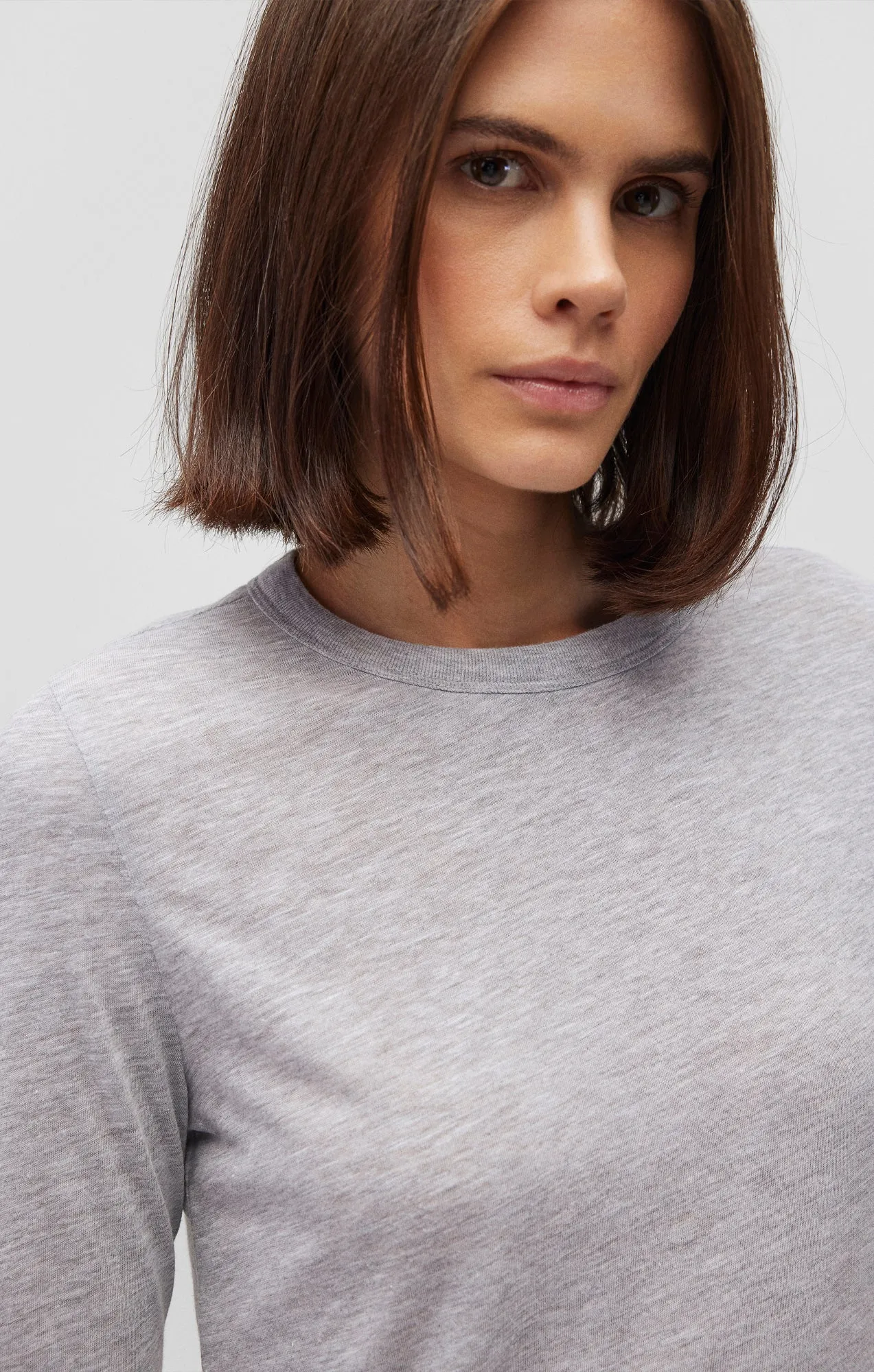 LONG SLEEVE CREW NECK T-SHIRT IN SNOW GREY MELANGE sold by Mavi product image thumbnail 4